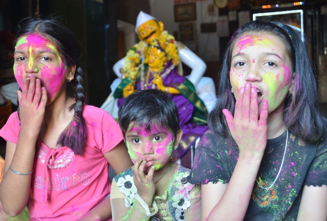 Children of kamripet , Hubli celebrate the festival of colours in their own way