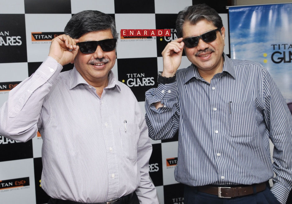 From Left- Mr[1]. Bhaskar Bhat, MD, Titan Industries with Mr. Ravi Kant, CEO, Titan Eye Plus at the Launch of TITAN GLARES copy