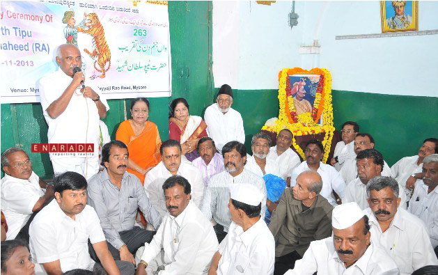 MP and Senior congress Leader A.H.Vishwanath addressing the congress party leaders during the birth anniversary celebrations of Tippu sultan. MLA Vasu, former MLA Mukhtar Unnisa Begum, former mayor T.B. Chikkanna, Corporator D. Nagabhushan, City Congress President C. Dasegowda and others are seen.