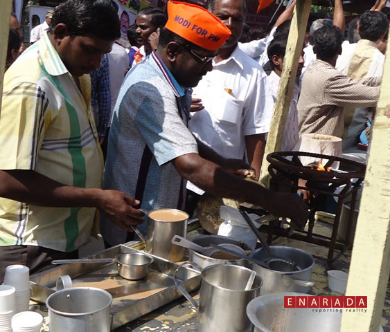 Tea vendors protest against Congress by preparing and distributing Tea Free of cost