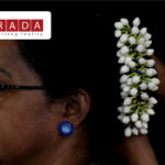 How to tie a special flower Garland, Dindu using woolen or embroidery thread. video by eNarada mamatha